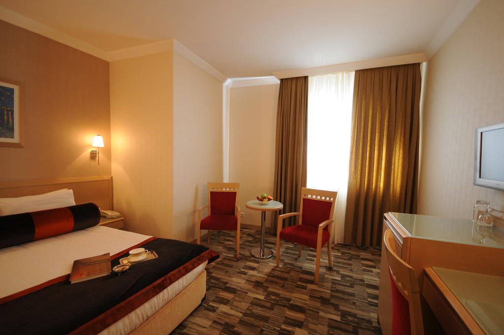 Sv Business Hotel Taksim Provincia di Provincia di Istanbul Esterno foto